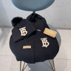 Burberry Caps Scarfs